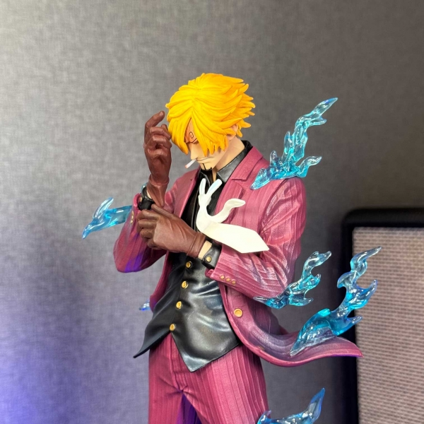 Mô hình Sanji vest đỏ 25 cm có LED - One Piece