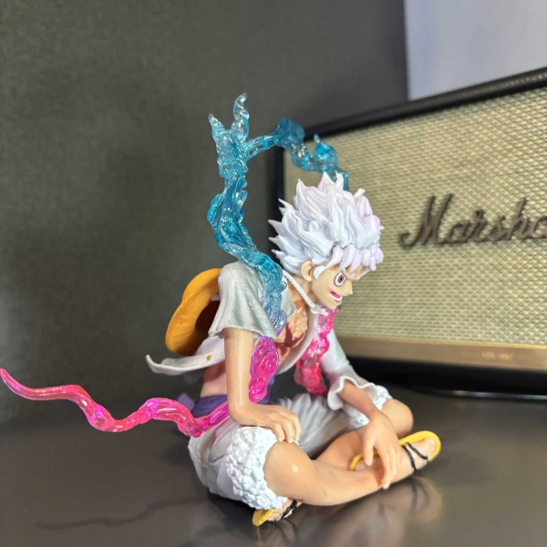 Mô hình Luffy Gear 5 Nika ngồi cười 15 cm - One Piece