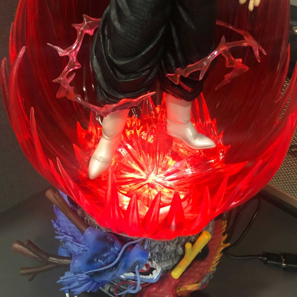 Mô hình Black Goku Rose SSJ3 46 cm có LED - Dragon Ball