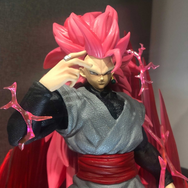 Mô hình Black Goku Rose SSJ3 46 cm có LED - Dragon Ball