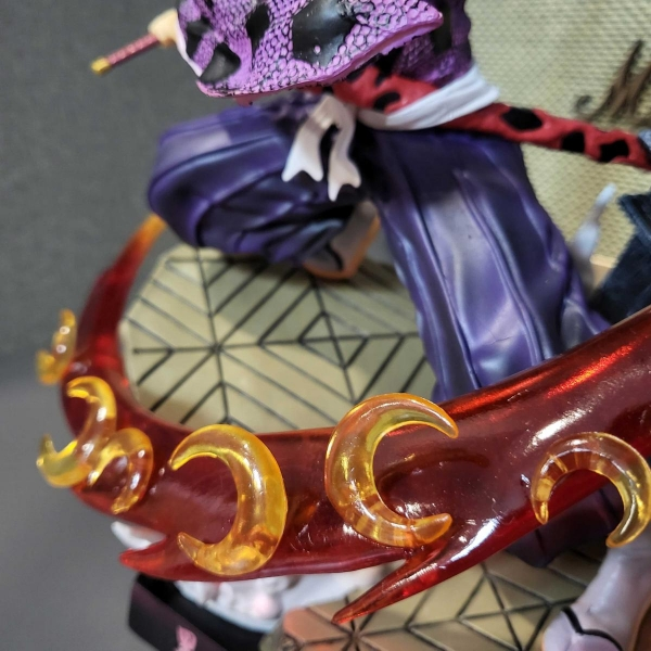 Mô hình Thượng Nhất Kokushibou 28 cm - Kimetsu No Yaiba