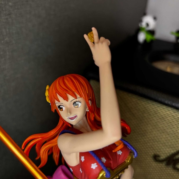 Mô hình Nami và Zues siêu xinh 31 cm - One Piece