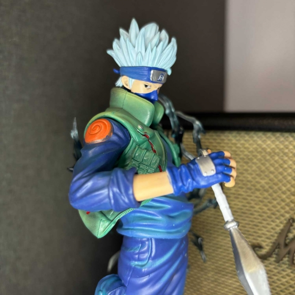 Mô hình Kakashi siêu ngầu 24 cm - Naruto