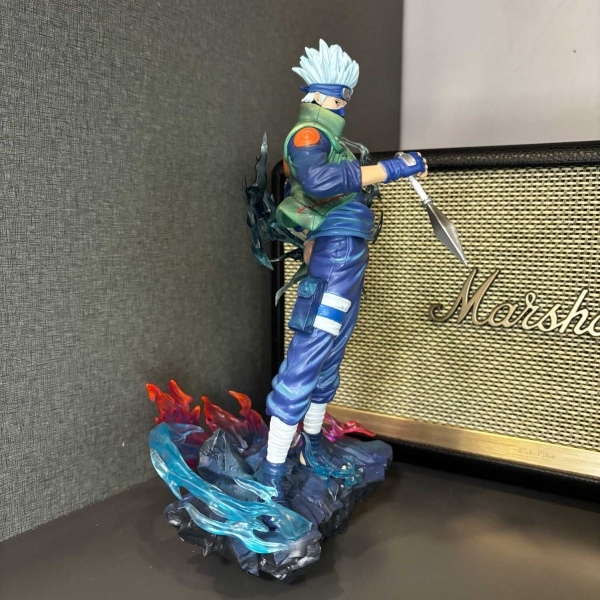Mô hình Kakashi siêu ngầu 24 cm - Naruto