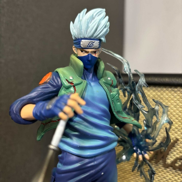 Mô hình Kakashi siêu ngầu 24 cm - Naruto