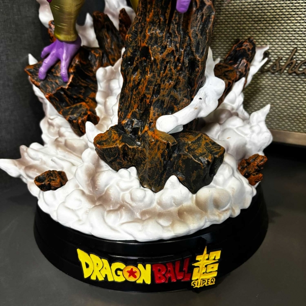 Mô hình Frieza nâng cầu chiến đấu 48 cm - Dragon Ball