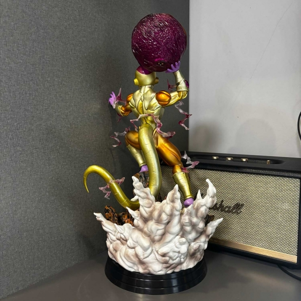 Mô hình Frieza nâng cầu chiến đấu 48 cm - Dragon Ball