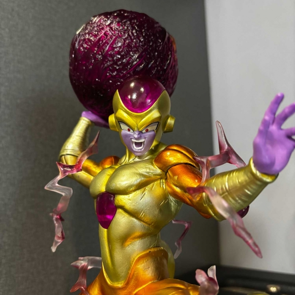 Mô hình Frieza nâng cầu chiến đấu 48 cm - Dragon Ball