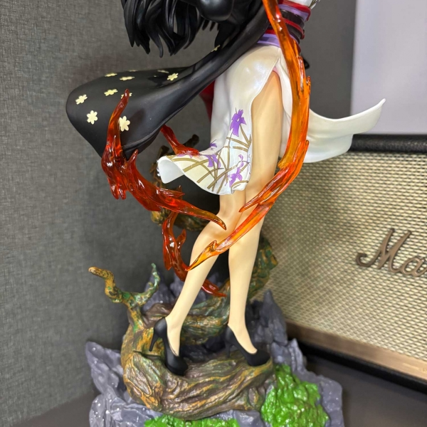 Mô hình Nico Robin áo trắng 2 đầu 38 cm - One Piece