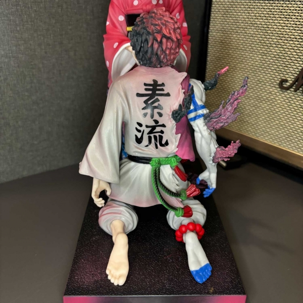 Mô hình Akaza tình yêu vĩnh cửu 27 cm - Kimetsu No Yaiba