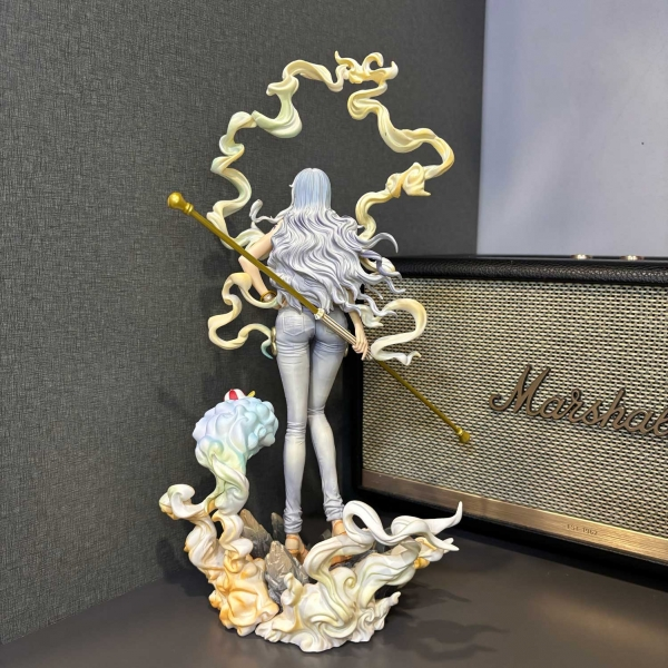 Mô hình Nami Haki Trắng và Zues siêu xinh 31 cm - One Piece