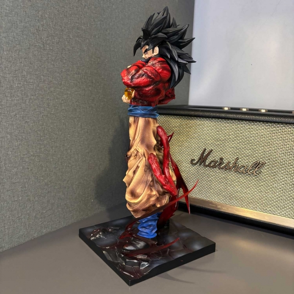 Mô hình Goku SSJ4 cầm ngọc rồng 34 cm - Dragon Ball